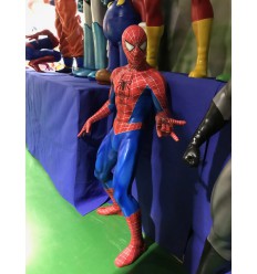 ESTATUA DE  SPIDERMAN