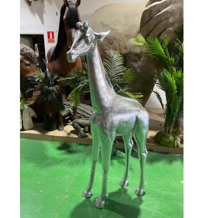 CRIA DE JIRAFA CROMADA
