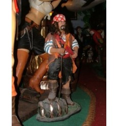 LITTLE PIRATE WITH BARREL